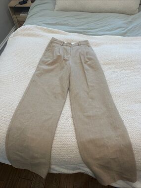 Aritzia Wide Leg Trousers in Light Beige